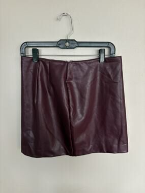 Express Women's Size 6 Burgundy Faux Leather Mini Skirt High Waist Zip Back Fall